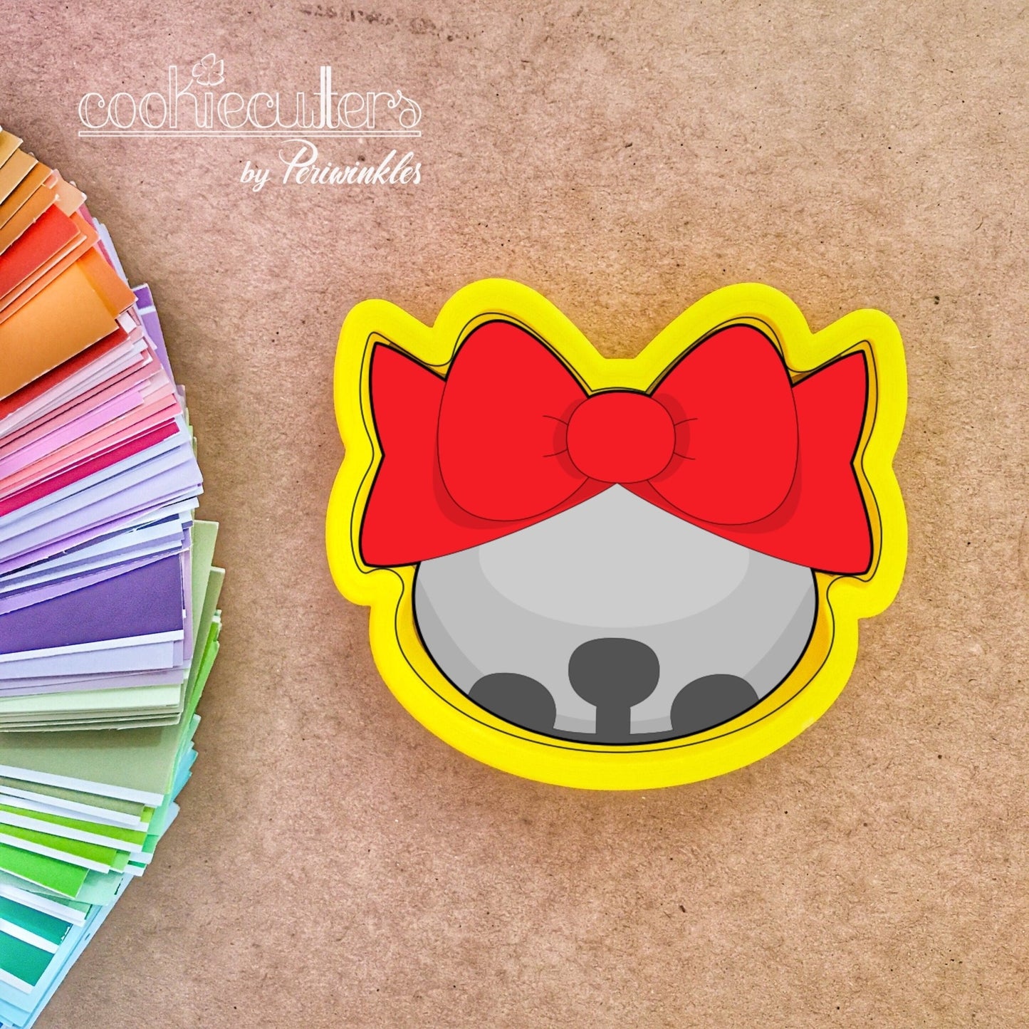 Circle with Bow Cookie Cutter - Periwinkles Cutters