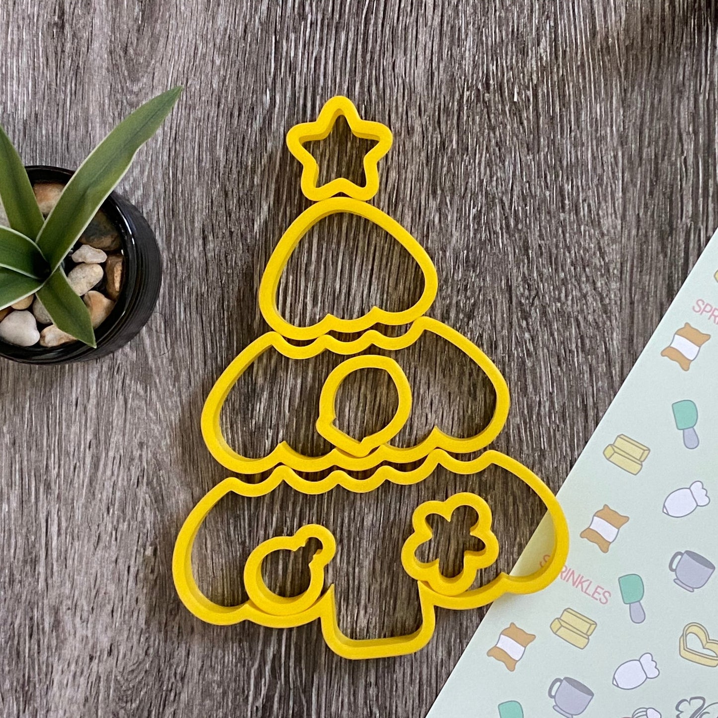 Build Your Christmas Tree - Christmas Cutter - Christmas Tree Platter - Periwinkles Cutters